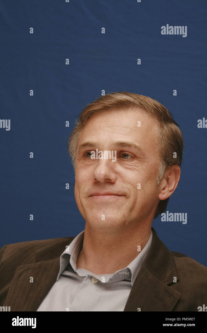 Christoph Waltz 'l'acqua per gli elefanti' Portrait Session, 2 aprile 2011. La riproduzione da parte di American tabloid è assolutamente vietato. Riferimento al file # 30935 053CCR per solo uso editoriale - Tutti i diritti riservati Foto Stock