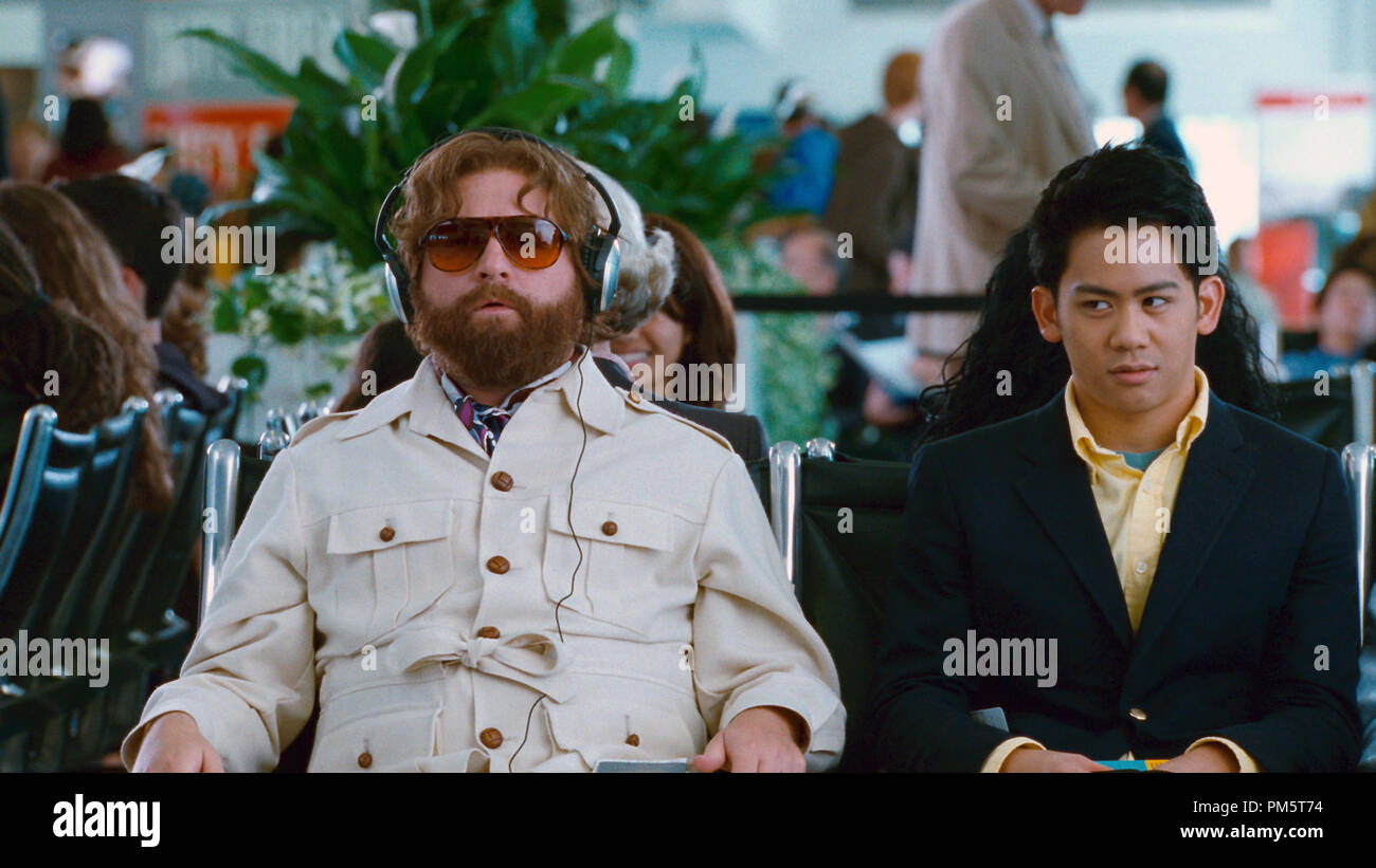 L-r)Zach Galifianakis come Alan e MASON LEE come Teddy in Warner Bros Foto  e immagini leggendarie' commedia \