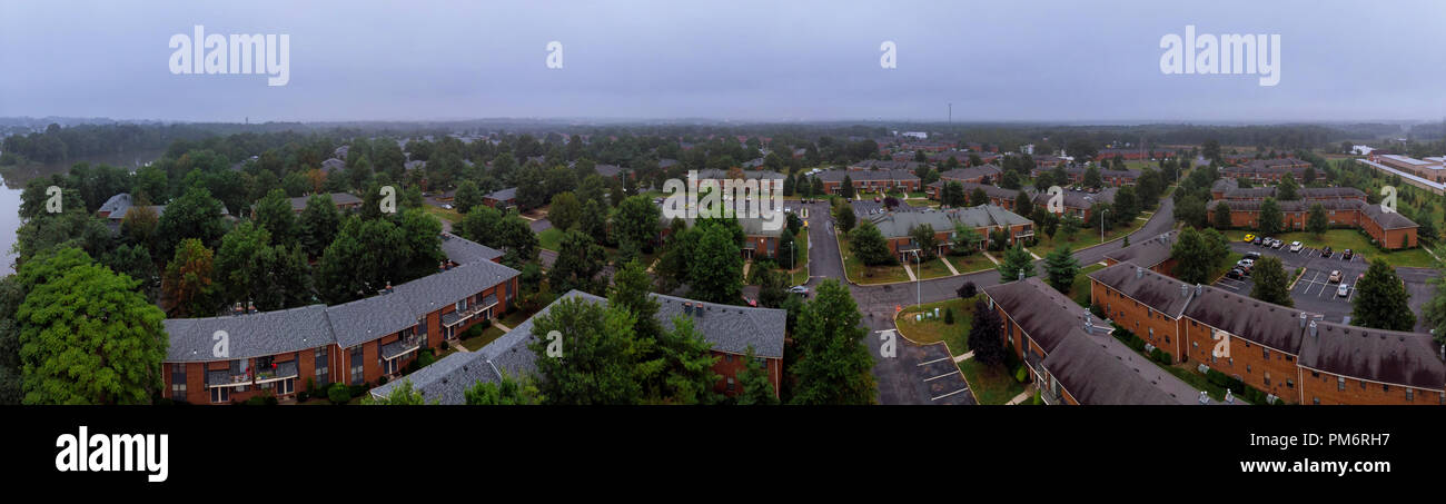 La zona notte con edifici di appartamenti costruito NEGLI STATI UNITI Foto Stock