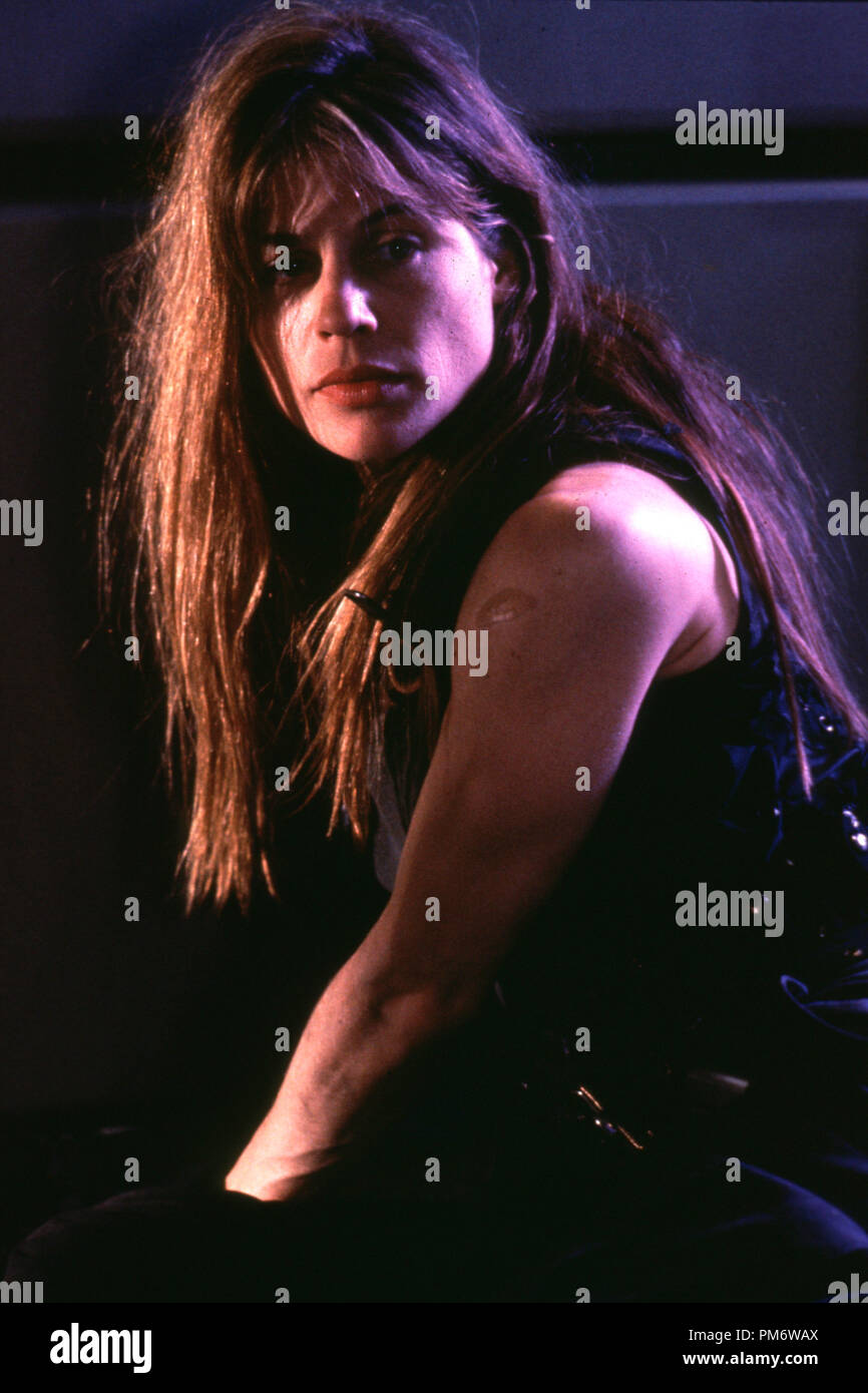 Film still da 'Terminator 2: il giorno del Giudizio' Linda Hamilton © 1991 Carolco Photo credit: Zade Rosenthal Foto Stock