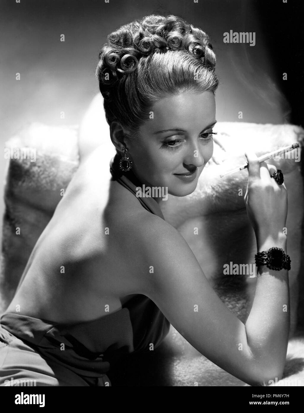 Pubblicità in studio: Bette Davis, 1938 file Reference # 31202 1085THA Foto Stock