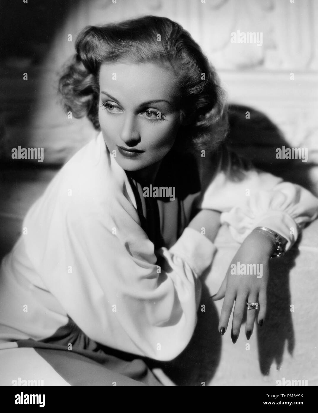 Pubblicità in studio: Carole Lombard 1937 file Reference # 31202 1118THA Foto Stock