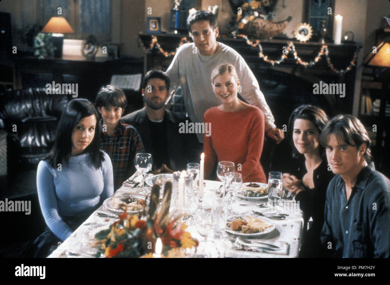 Film still da 'un partito di cinque' Lacey Chabert, Jacob Smith, il Fox del Matthew, Scott Wolf, Paula Devicq, Neve Campbell, Jeremy London 1997 Riferimento File # 31013184THA per solo uso editoriale - Tutti i diritti riservati Foto Stock