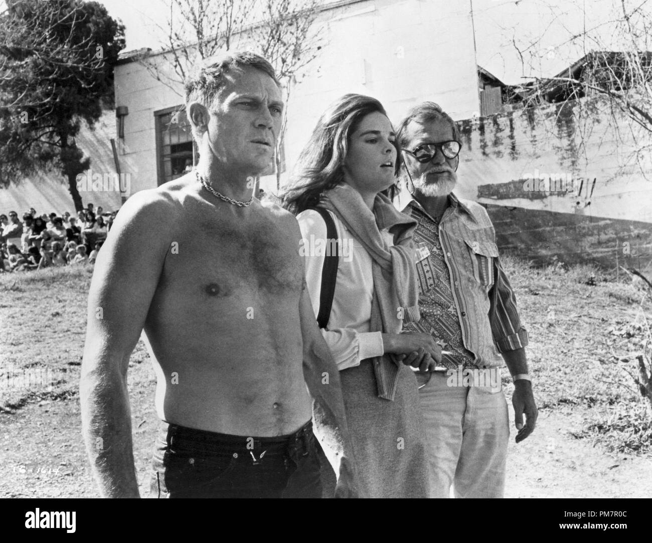 Pubblicità in studio: Steve McQueen, Ali MacGraw e il regista Sam Peckinpah 'The Getaway' 1972 Warner file Reference # 31386 1087THA Foto Stock