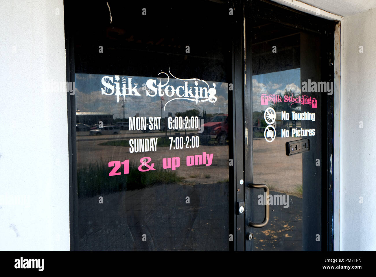 Chiuso e ha condannato la seta calza strip club in College Station, Texas, Stati Uniti d'America: non toccare, non le immagini. Foto Stock