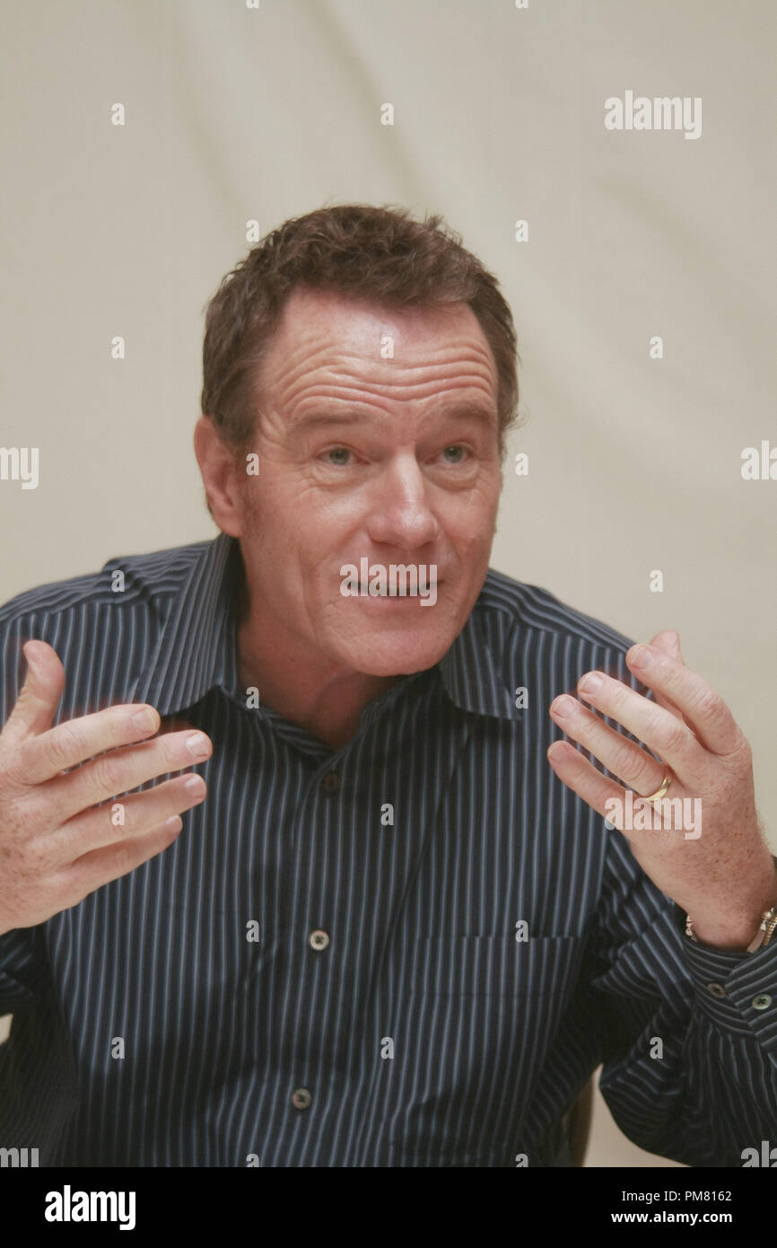 Bryan Cranston "Breaking Bad' TV Portrait Session, ottobre 2011. La riproduzione da parte di American tabloid è assolutamente vietato. Riferimento al file # 31269 003CCR per solo uso editoriale - Tutti i diritti riservati Foto Stock