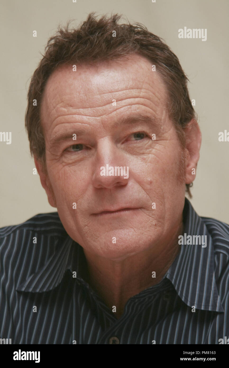 Bryan Cranston "Breaking Bad' TV Portrait Session, ottobre 2011. La riproduzione da parte di American tabloid è assolutamente vietato. Riferimento al file # 31269 004CCR per solo uso editoriale - Tutti i diritti riservati Foto Stock