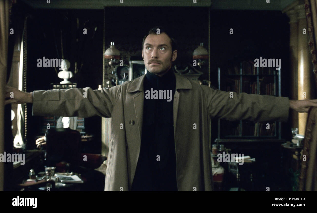 JUDE LAW come Dott. James Watson in Warner Bros Foto e Village Roadshow Pictures azione avventura mistero Sherlock Holmes: un gioco di ombre a Warner Bros Foto di rilascio. Foto Stock