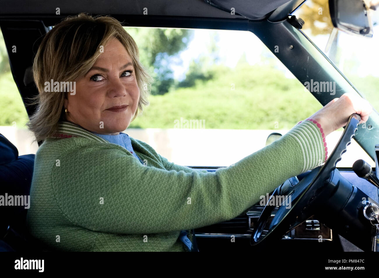 Kathleen Turner come Eileen Cleary in una scena dalla famiglia perfetta. Foto di Oana Marian / cortesia Film di varianza/la famiglia perfetta LLC. Foto Stock