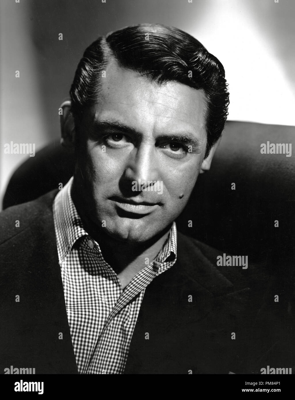 Cary Grant, 'famigerato '1946 RKO Riferimento File # 31475_054THA Foto Stock