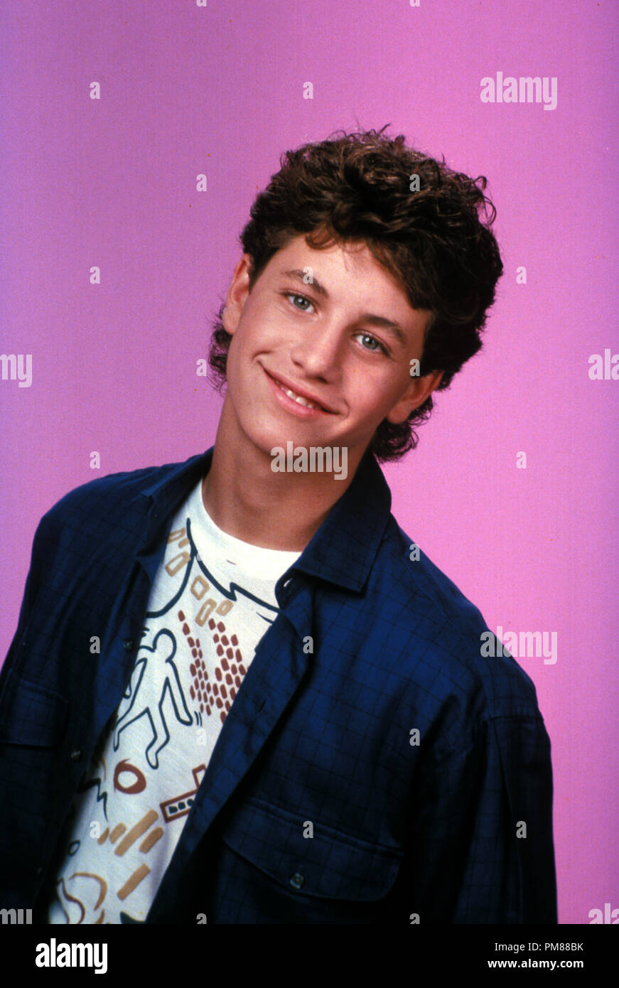 Studio Pubblicità ancora da 'dolori della crescita' Kirk Cameron 1985 Foto Stock