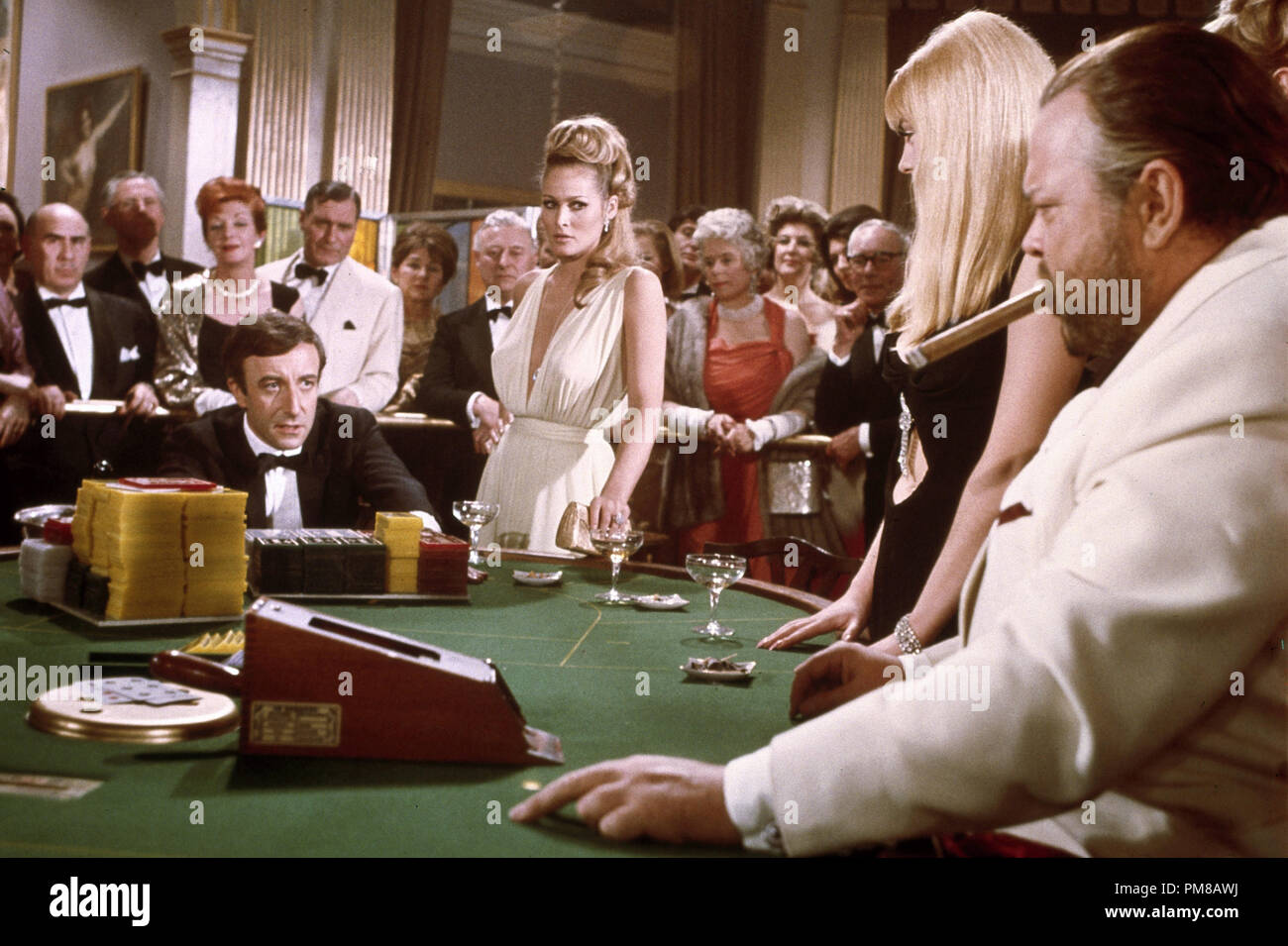 Ursula andress year Immagini e Fotos Stock Alamy