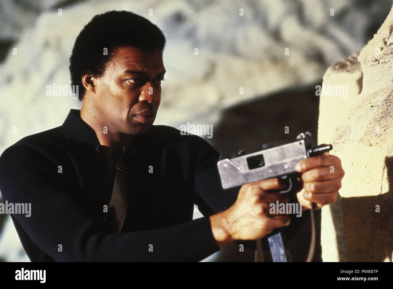 Studio Pubblicità ancora: "Mai dire mai" Bernie Casey 1983 Foto Stock