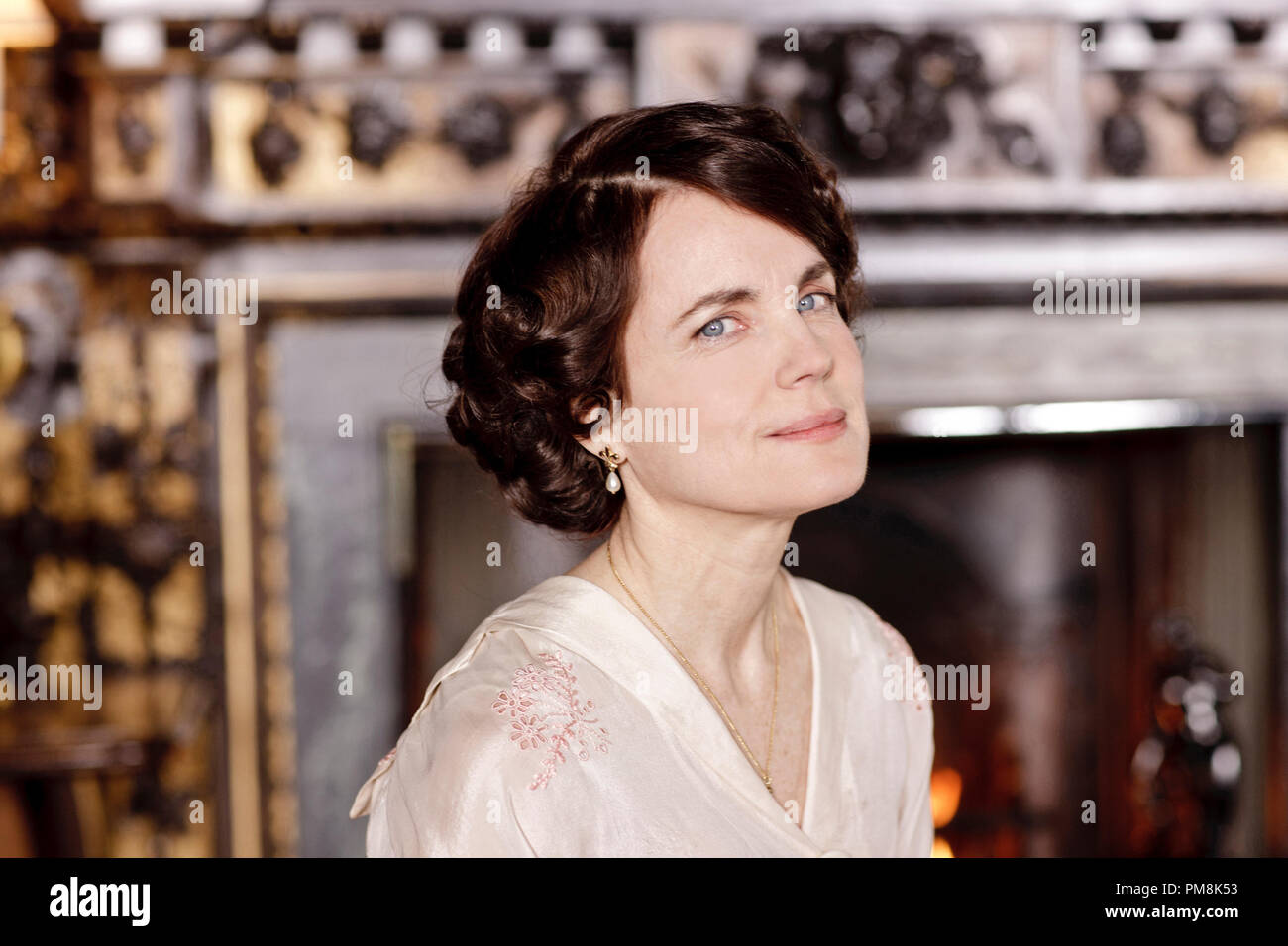 Cavendish Abbey stagione 2 - Episodio 1 mostrato: Elizabeth McGovern come Lady Cora Foto Stock
