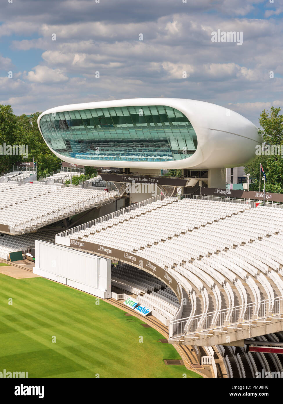 La JP Morgan Media Center, Lords Cricket Ground, London, Regno Unito Foto Stock