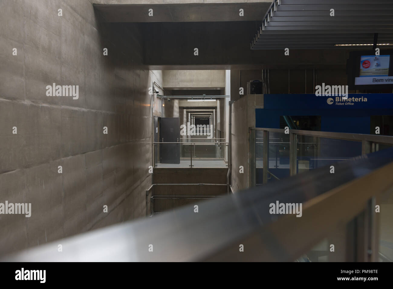 Sao Paulo, Brasile, Mai 26 2018: all'interno del Moema nuovissima stazione della metropolitana in Sao Paulo Foto Stock