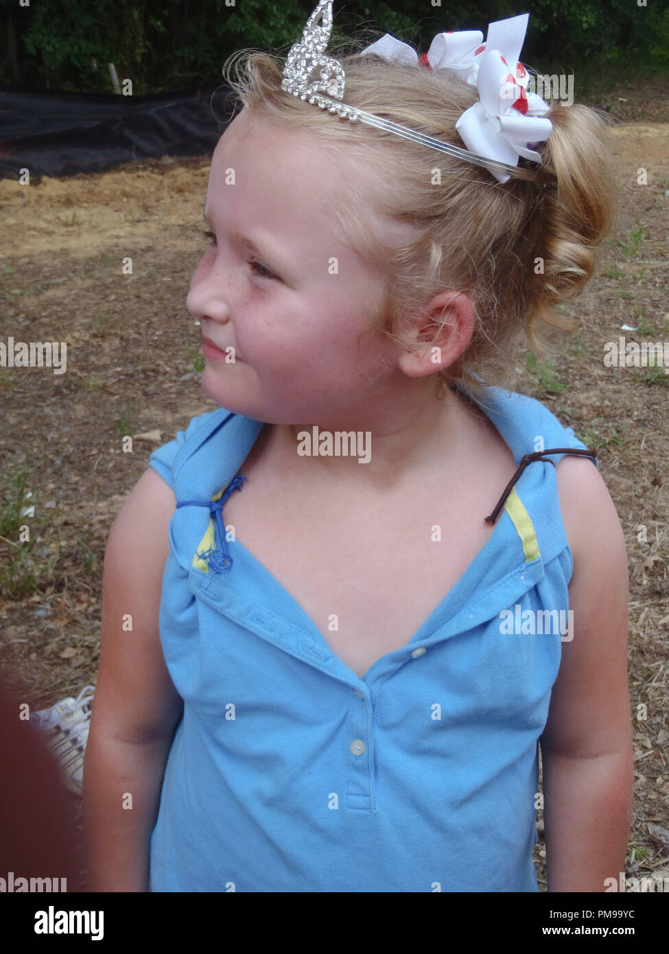 "Qui viene il miele Boo Boo' Alana (Miele Boo Boo). Foto Stock