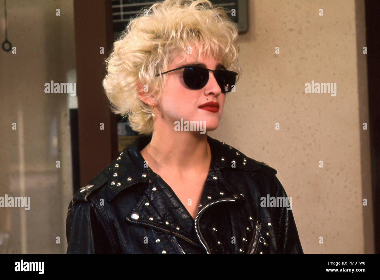 Studio Pubblicità ancora da 'Chi è quella ragazza la Madonna © 1987 Warner Tutti i diritti riservati Riferimento File # 31697008THA per solo uso editoriale Foto Stock