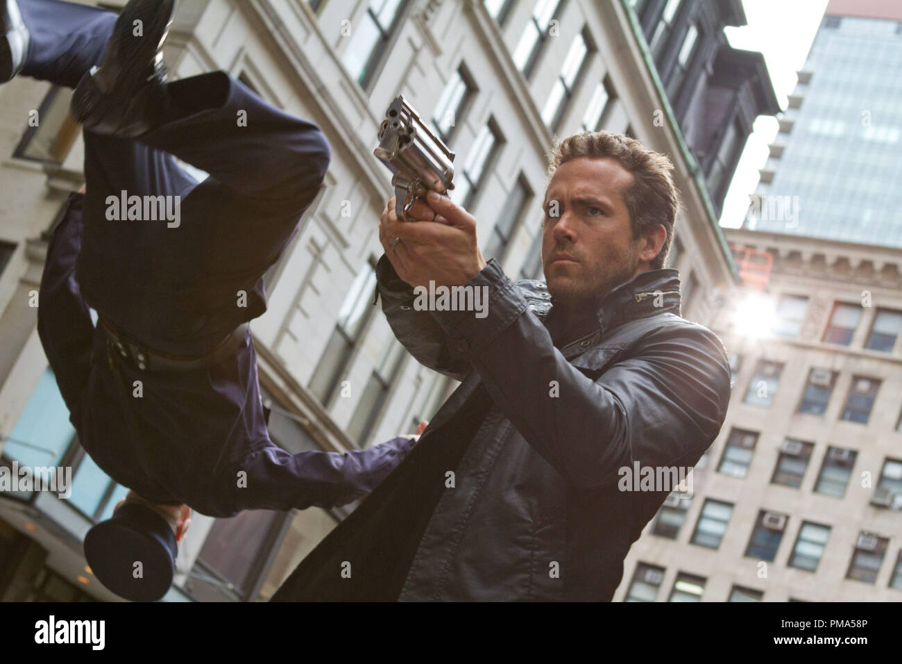 RYAN REYNOLDS stelle come ex rising star-detective Nick Walker in 3D di soprannaturale di azione-avventura "R.I.P.D.' Foto Stock