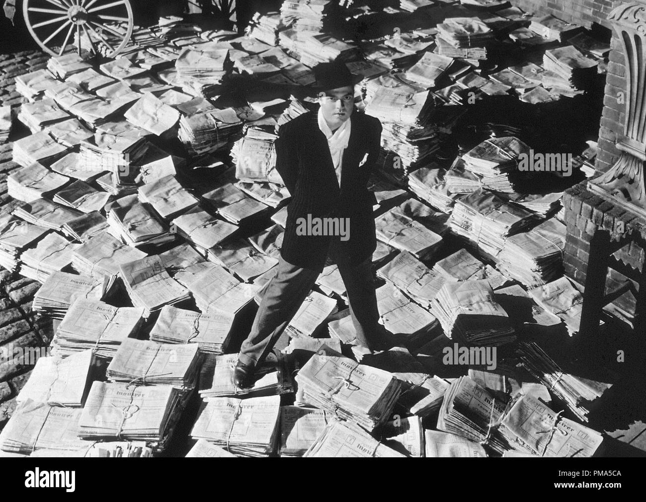 Pubblicità in studio: "Citizen Kane" Orson Welles 1941 RKO file Reference # 32039 076THA Foto Stock