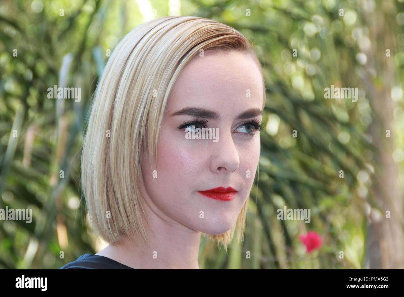 Jena Malone "la fame di giochi: la cattura del fuoco' Portrait Session, 8 novembre 2013. La riproduzione da parte di American tabloid è assolutamente vietato. Riferimento al file # 32.186 077CCR per solo uso editoriale - Tutti i diritti riservati Foto Stock