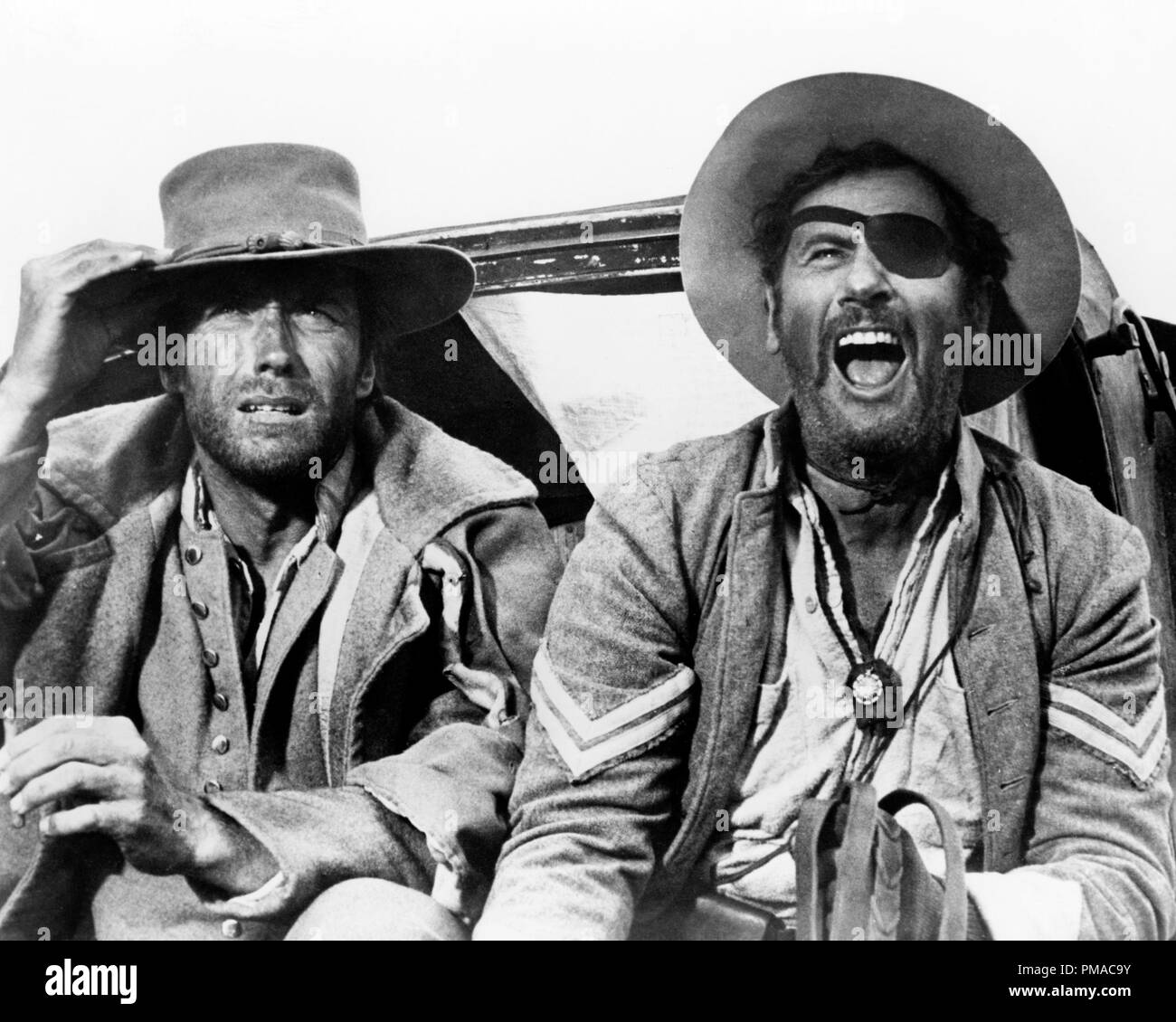 Clint Eastwood e Eli Wallach, "Il buono, il brutto e il cattivo" 1966 Riferimento File # 32368 086THA Foto Stock