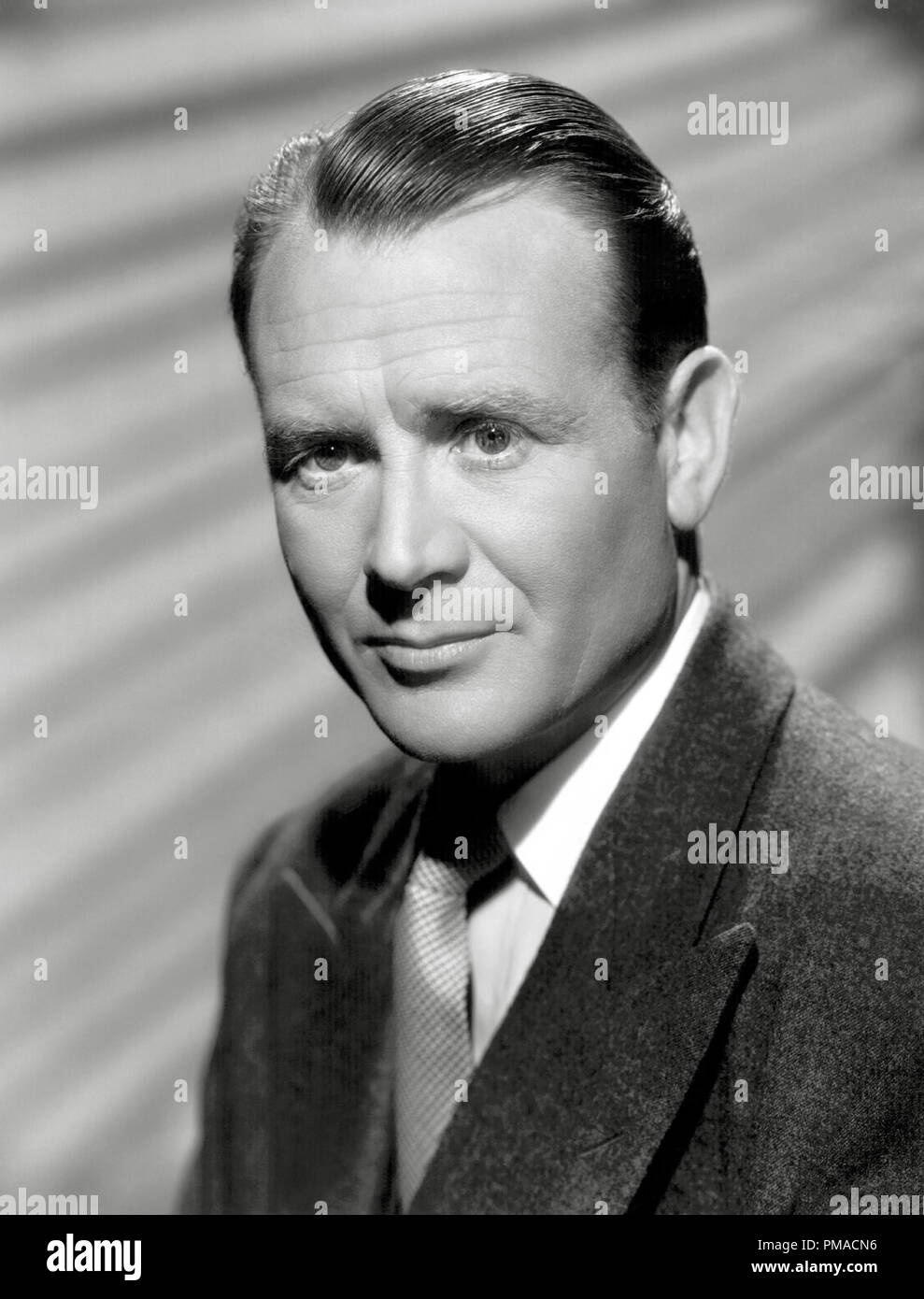 John Mills circa 1944 Riferimento File # 32368 361THA Foto Stock