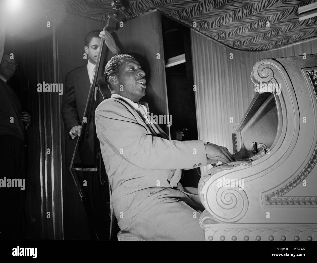 Ritratto di Erroll Garner, New York, N.Y., tra il 1946 e il 1948. Foto di: William P. Gottlieb Riferimento File # 32368 481THA Foto Stock