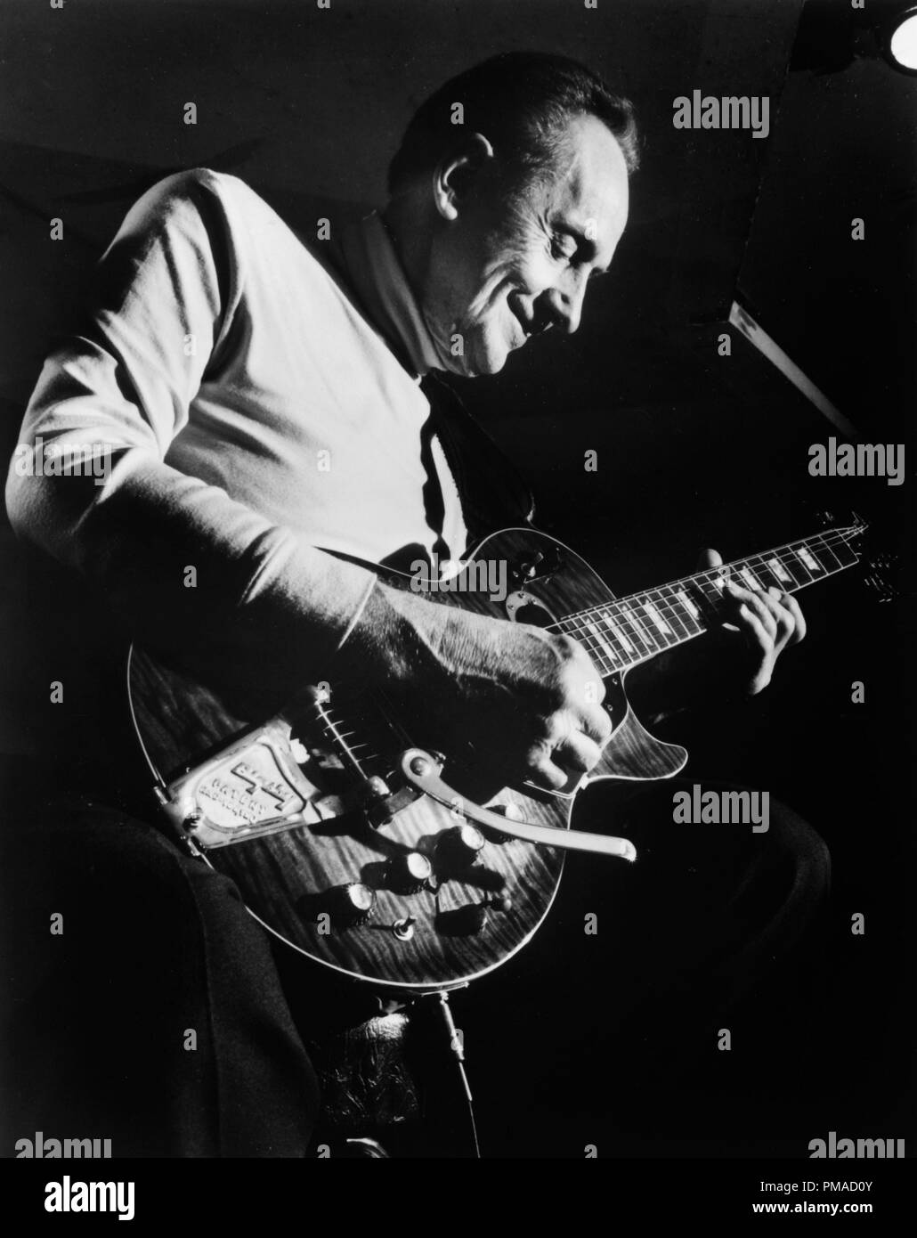 Ritratto di Les Paul, New York, N.Y. , Circa nel gennaio 1947. Foto di: William P. Gottlieb Riferimento File # 32368 543THA Foto Stock