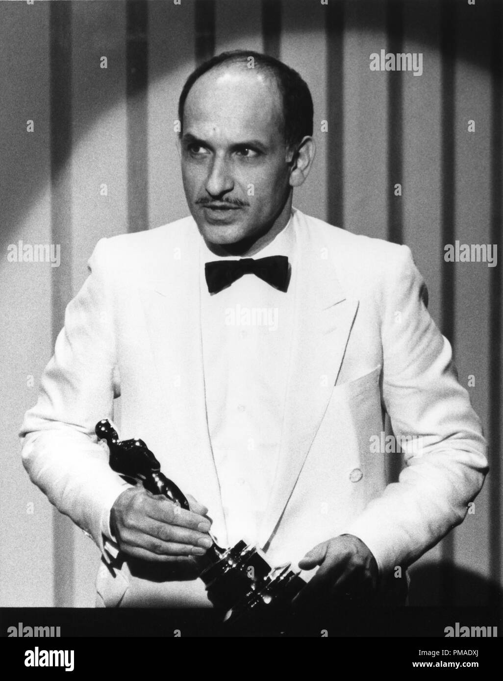 Ben Kingsley a 55th annuale di Academy Awards, 1983 Riferimento File # 32509 421THA Foto Stock