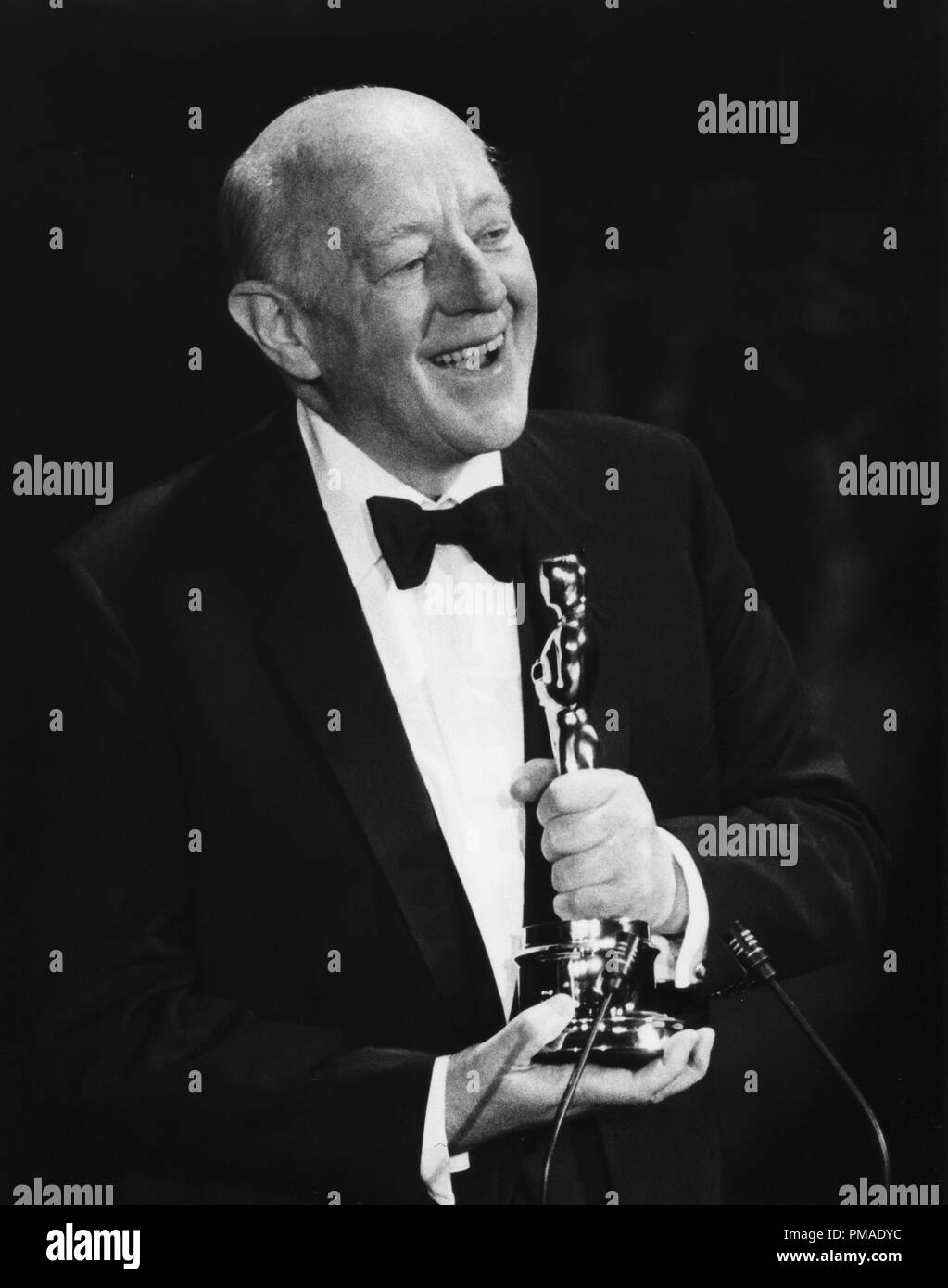 Sir Alec Guinness alla 52th annuale di Academy Awards, 1980 Riferimento File # 32509 443THA Foto Stock