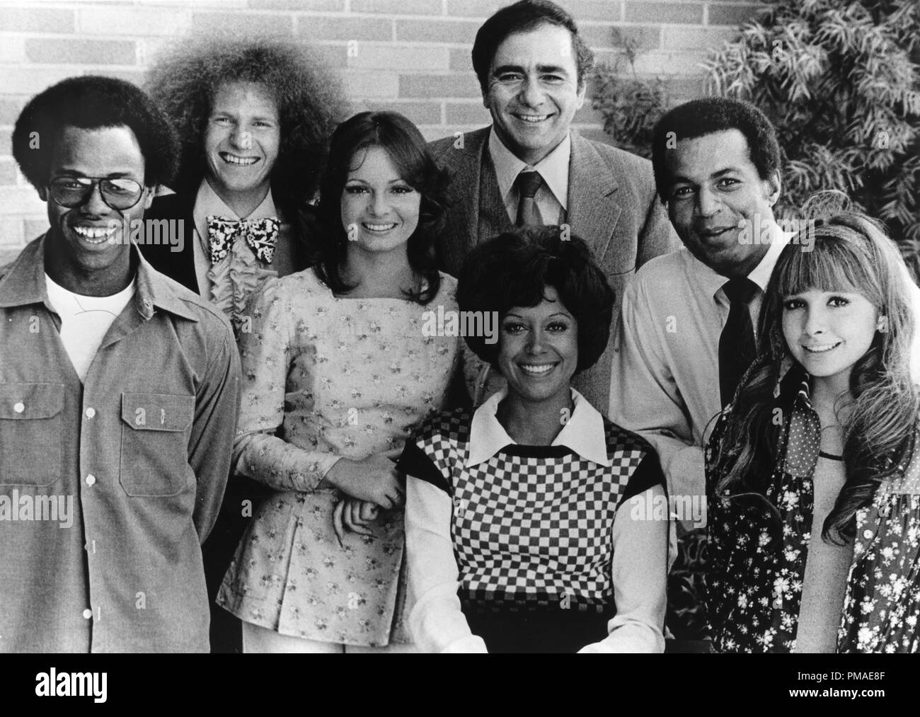 Heshimu, David Jolliffe, Karen Valentine, Michael Costantino, Denise Nicholas, Lloyd Haynes, Judy Strangis, 'camera 222', 1973 Riferimento File # 32509 669THA Foto Stock