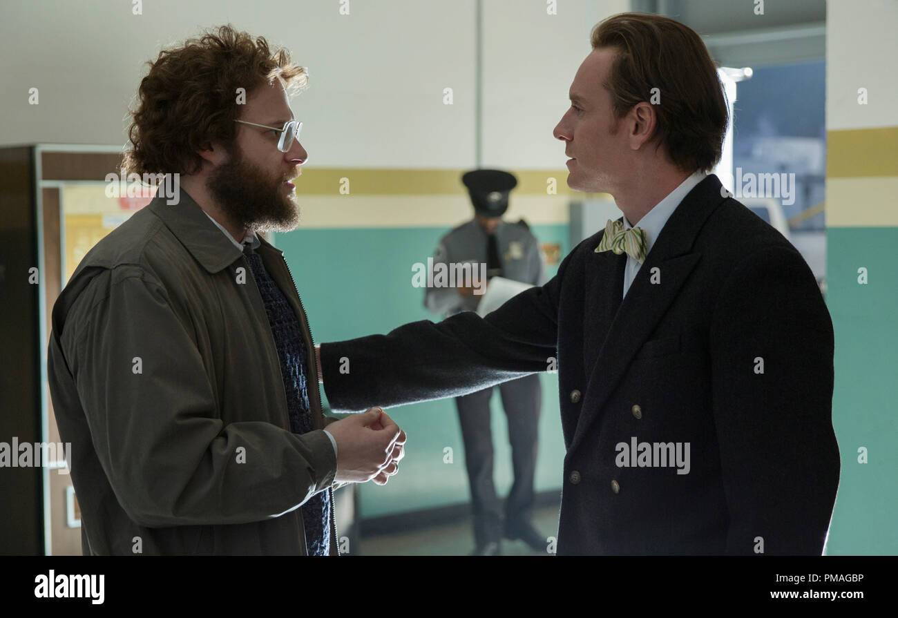 (L a R) Steve Wozniak (Seth Rogen) e Steve Jobs (Michael Fassbender) in "Steve Jobs' Foto Stock