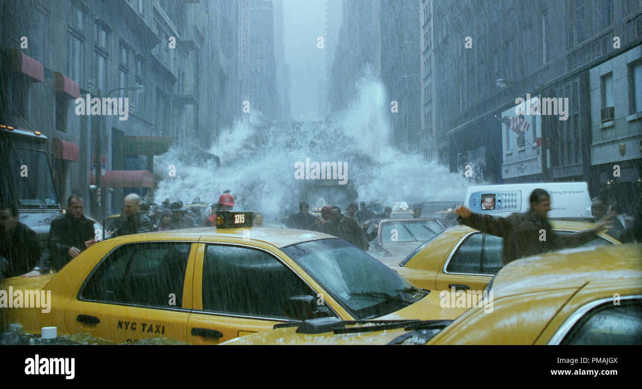New York's Fifth Avenue è in procinto di diventare una memoria "Il giorno dopo domani" (2004) Foto Stock