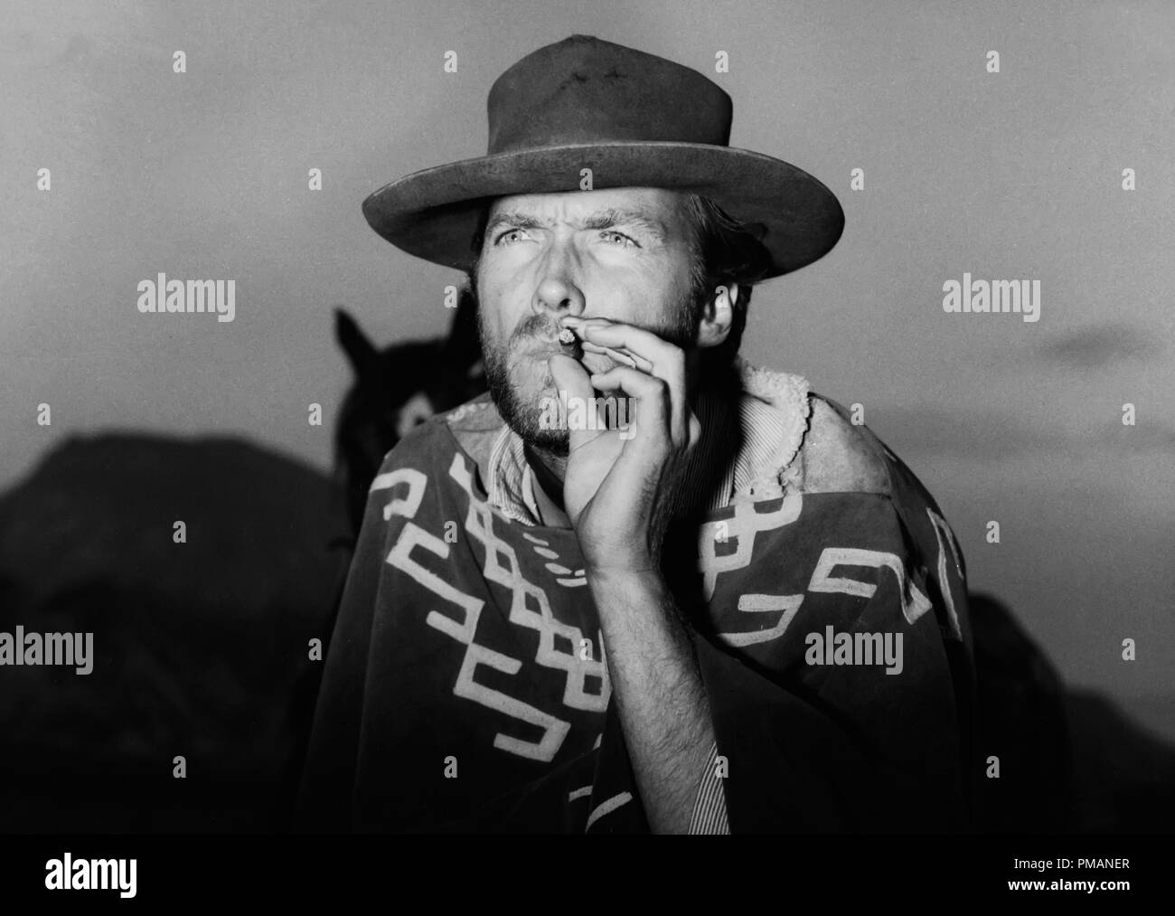 Studio Publicity Still: 'For a few Dollars More' Clint Eastwood 1965 UA file Reference # 32039 119THA Foto Stock