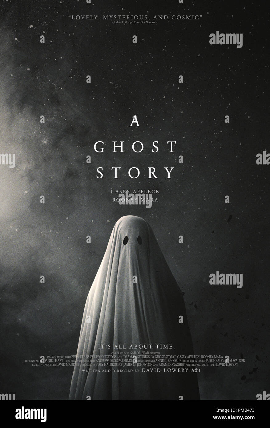 Una storia di Fantasmi (2017) A24 Poster Foto stock - Alamy