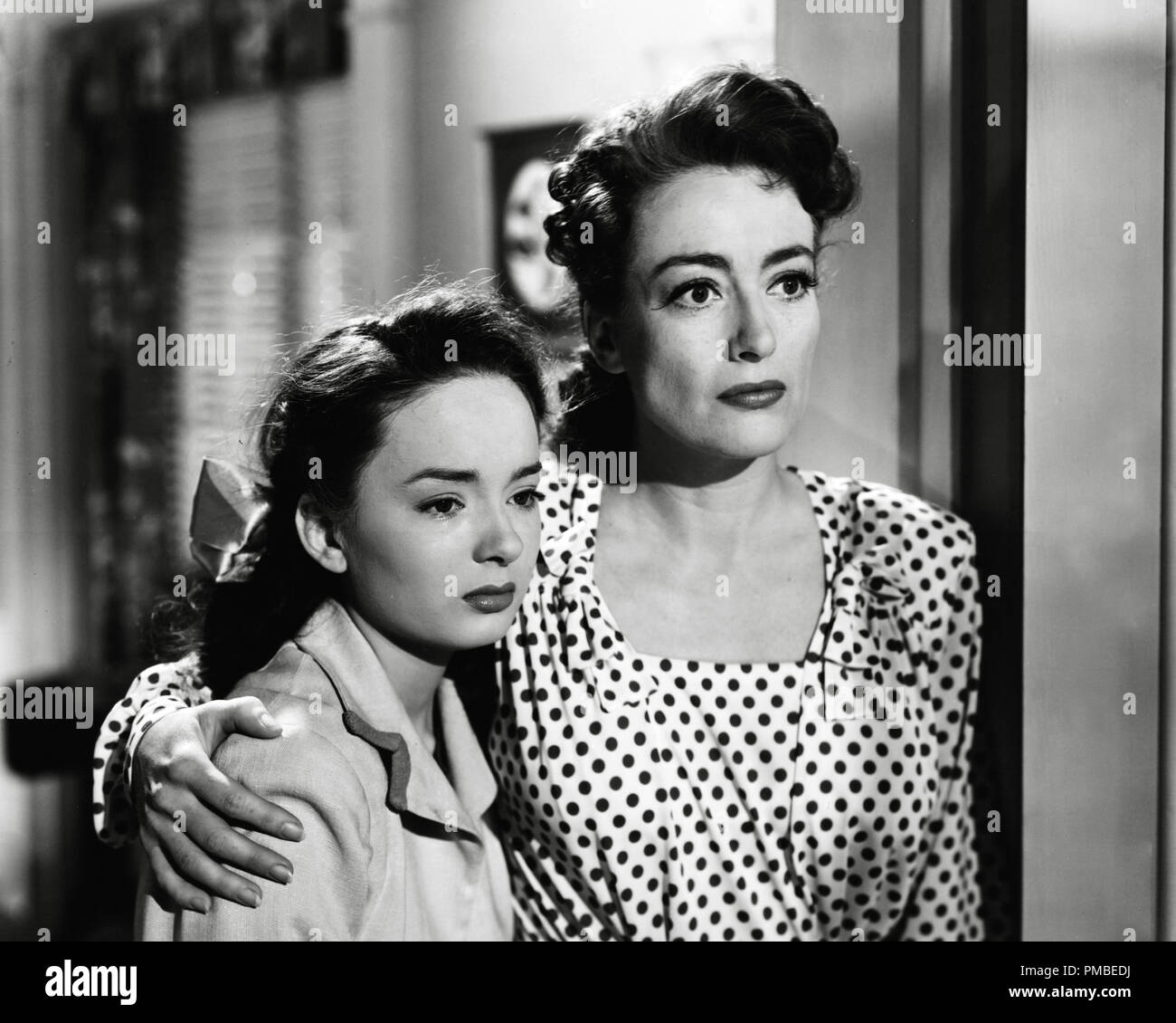 Ann Blyth, Joan Crawford, 'Mildred Pierce' 1945 Warner Bros Riferimento al file # 33371 652THA Foto Stock