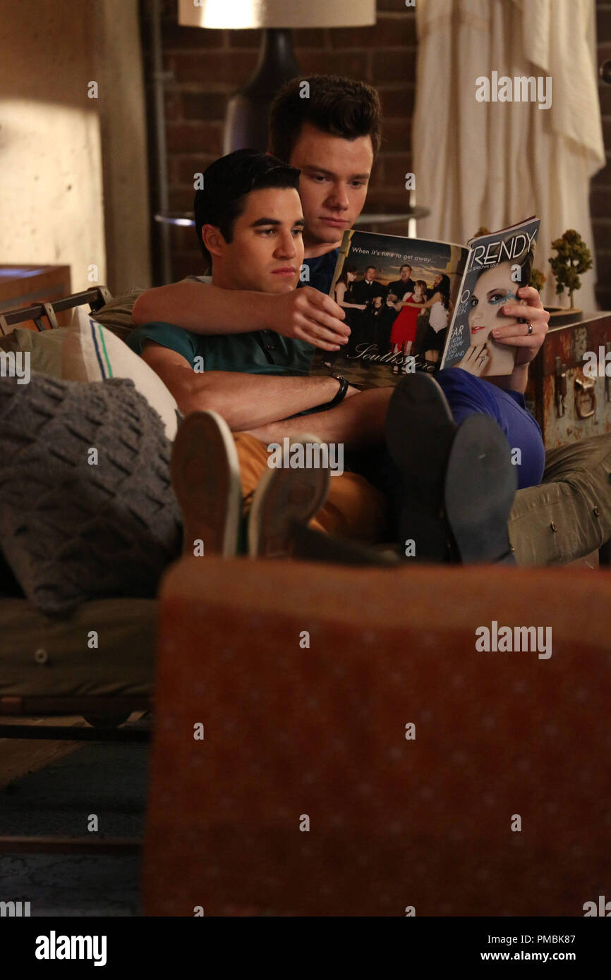Glee Kurt Chris Colfer R E Blaine Darren Criss L Di Condividere Un Momento Foto Stock Alamy Glee Kurt Chris Colfer R E Blaine Darren Criss L Di Condividere Un Momento Foto Stock Alamy