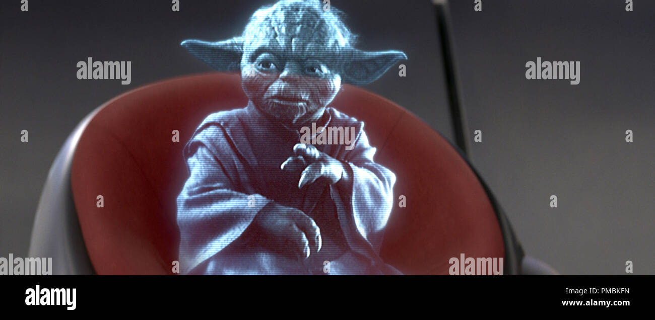 Un ologramma di Jedi Master Yoda in relazioni al Consiglio Jedi su come una battaglia nel Clone Wars sta in Star Wars: Episodio III - La vendetta dei Sith. TM e © 2005 Lucasfilm Ltd. Tutti i diritti riservati. Foto Stock