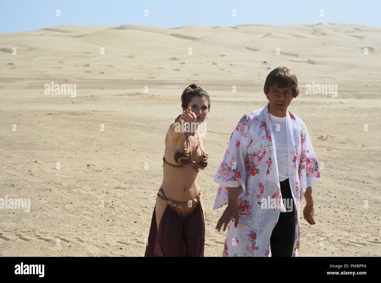 Carrie Fisher e Mark Hamill dietro le quinte in "Star Wars: Episodio VI - il ritorno dello Jedi" (1983) di riferimento del file # 32603 484THA Foto Stock