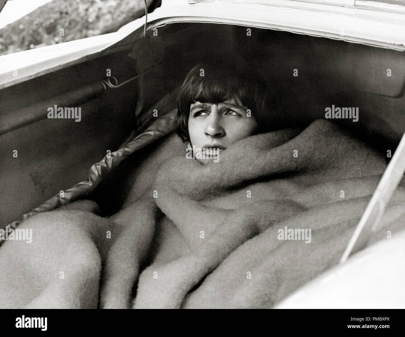 Ringo Starr, (i Beatles,) "Aiuto!" (1965) United Artists Riferimento File # 33300 062THA Foto Stock