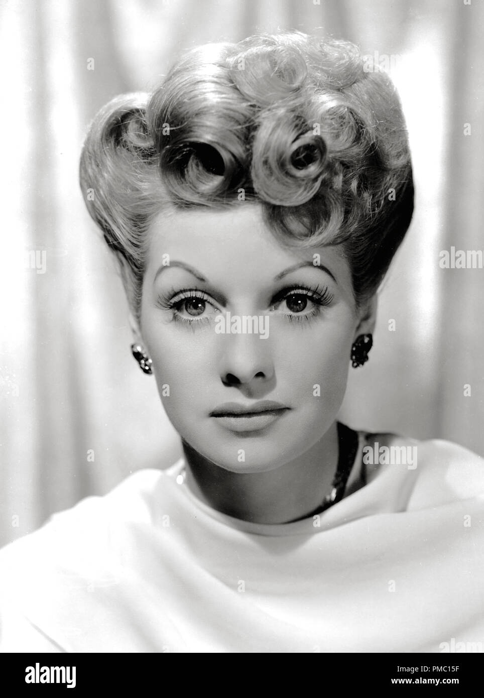 Lucille Ball, circa 1945 Riferimento File # 33595 165THA Foto Stock
