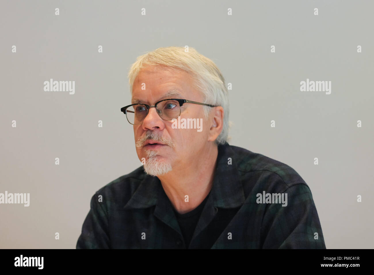 Tim Robbins a "qui e ora" serie TV conferenza stampa tenutasi il 6 febbraio 2018 presso il Four Seasons Hotel di Beverly Hills, la California. Nessun tabloid. No USA di vendite per trenta giorni di file di origine di riferimento # 33530 006CCR per solo uso editoriale - Tutti i diritti riservati Foto Stock