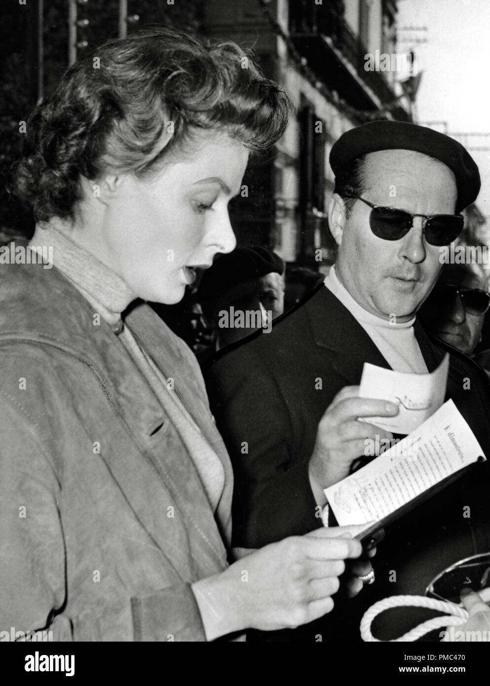 Ingrid Bergman con mio marito Roberto Rossellini, circa 1953 Riferimento File # 33536 158THA Foto Stock