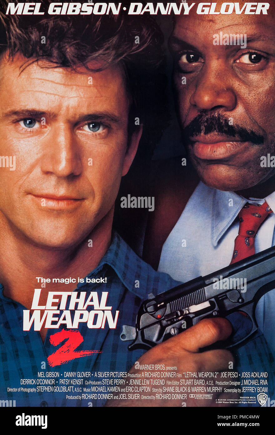 Mel Gibson, Danny Glover, Arma letale 2 (Warner Brothers, 1989). Poster di riferimento file # 33595 880THA Foto Stock