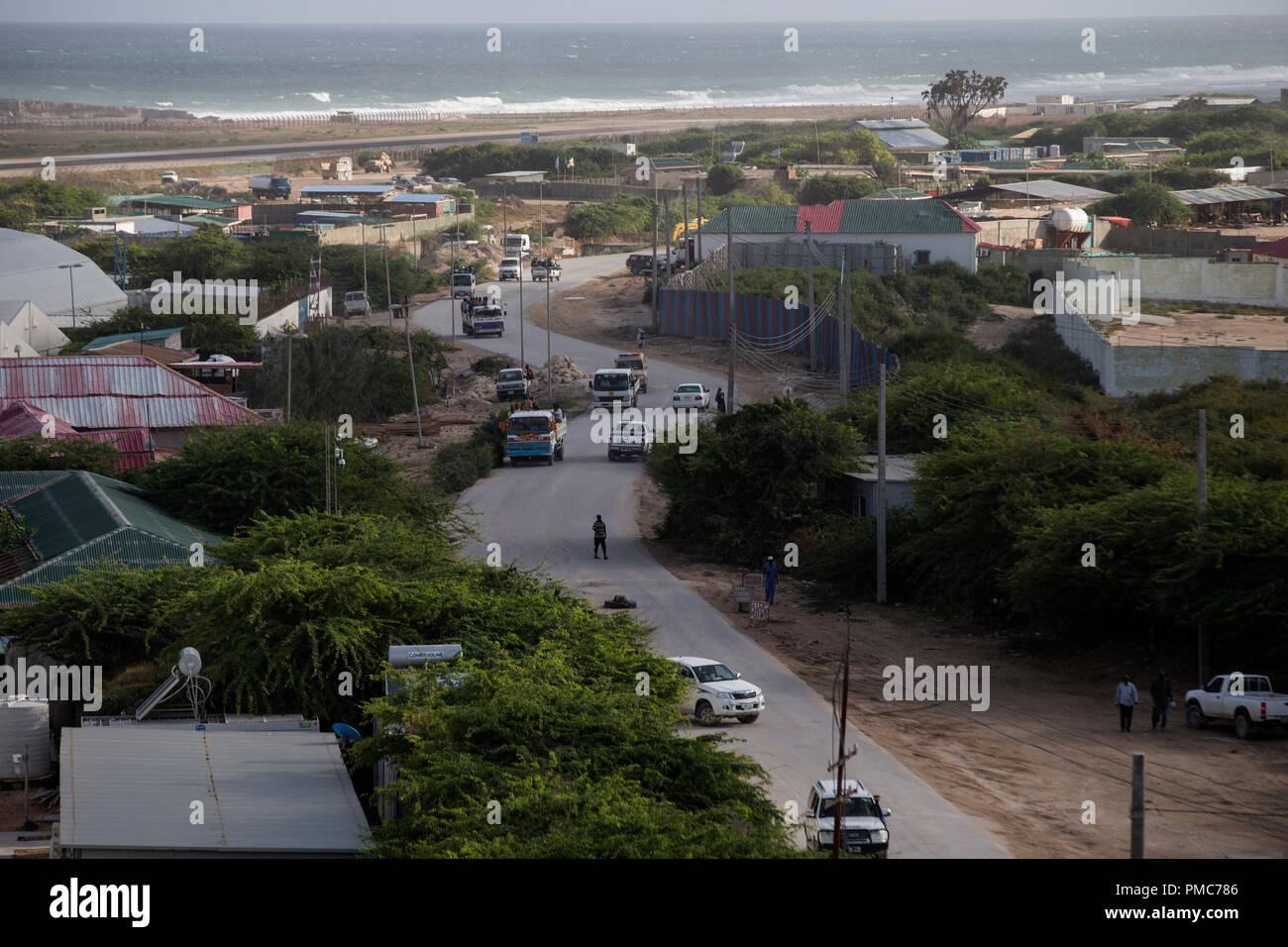 Una vista generale mostra parte della missione dell Unione Africana in Somalia (AMISOM) base a Mogadiscio, Somalia, 9 agosto 2016. Foto Stock