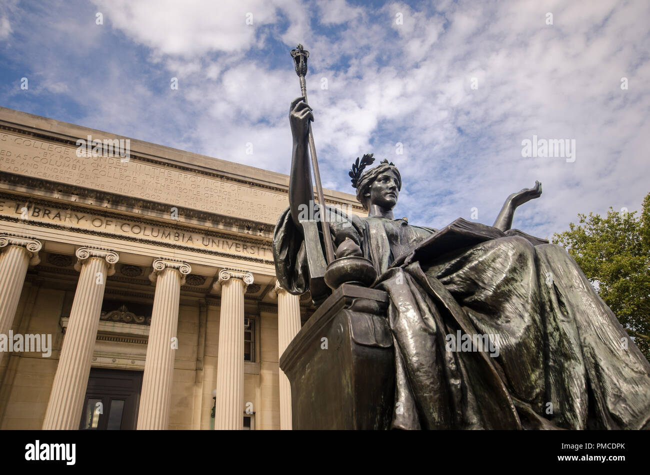 Statua di Alma Mater presso la Columbia University di New York Foto Stock