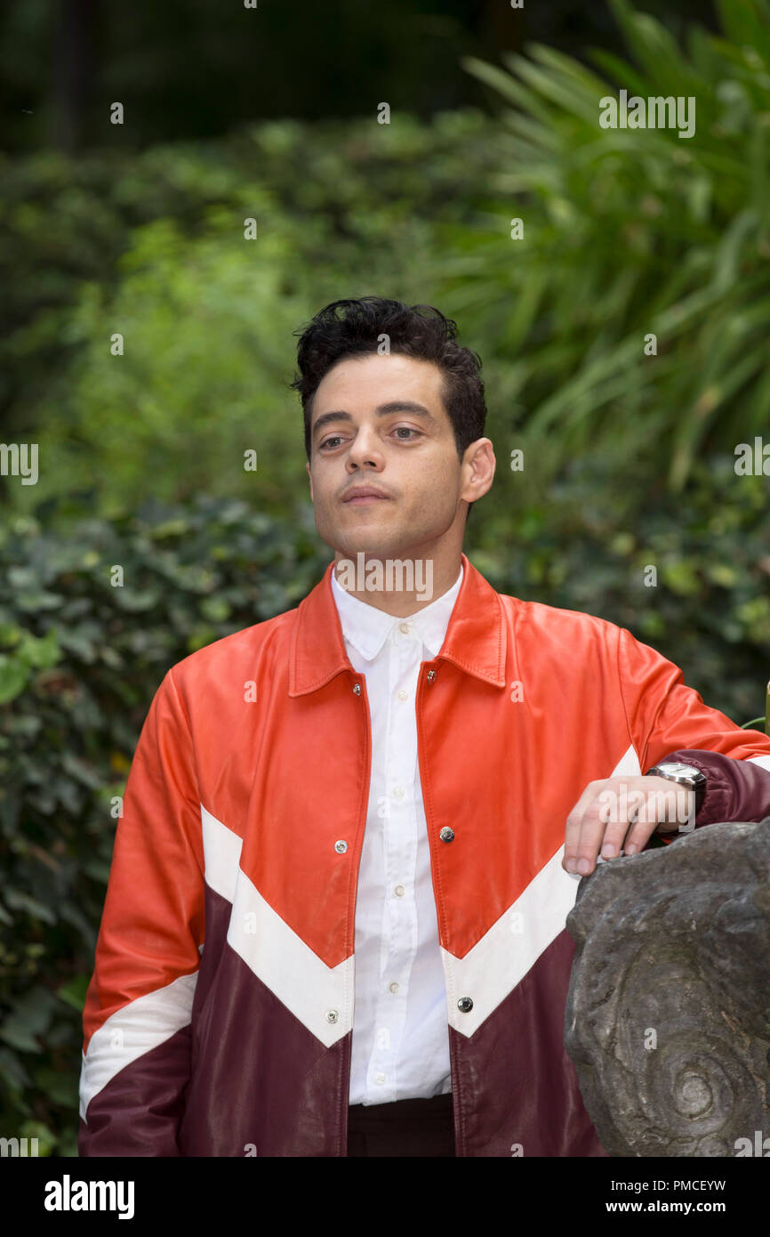 Rami Malek mostrato durante il photocall del film Bohemian Rhapsody all'Hotel De Russie - Roma Foto Stock