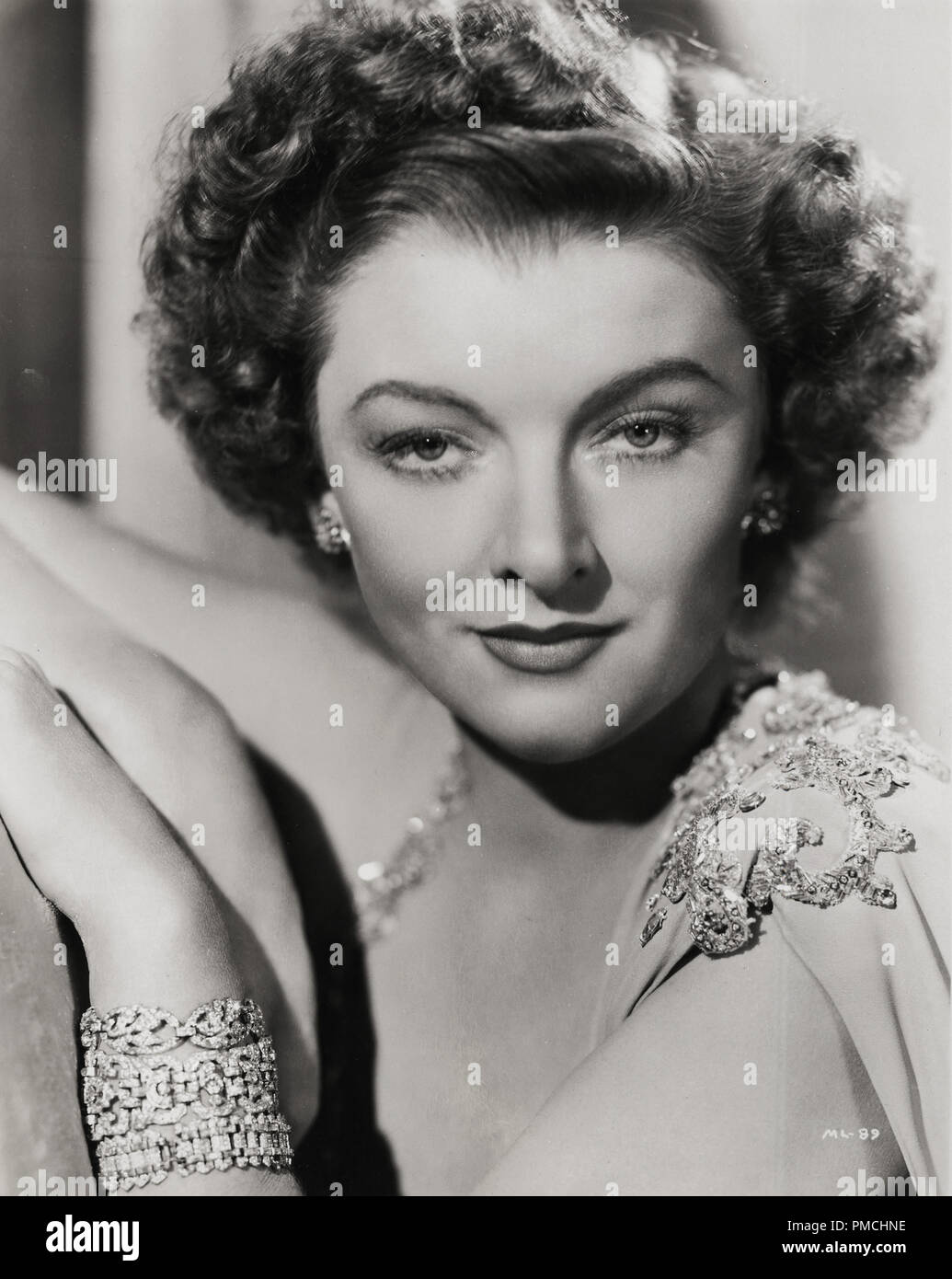 Myrna Loy, Foto di Gaston Longet (RKO, 1948). Riferimento al file # 33636 657THA Foto Stock