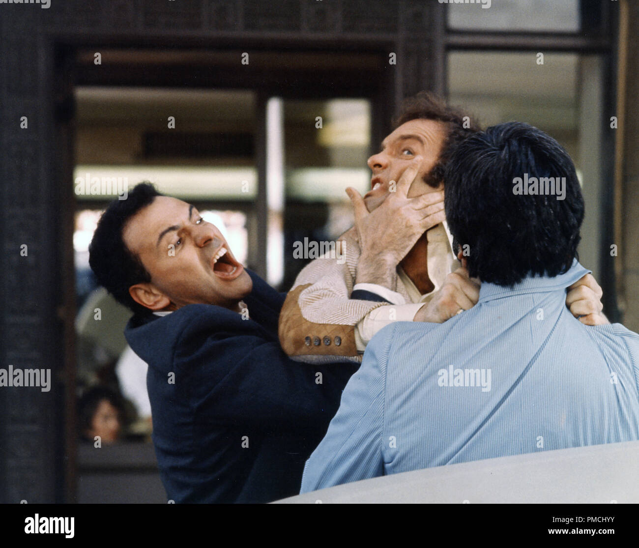 Alan Arkin, James Caan, 'Freebie e il fagiolo" (1974) Warner Bros Riferimento al file # 33650 102THA per solo uso editoriale - Tutti i diritti riservati Foto Stock
